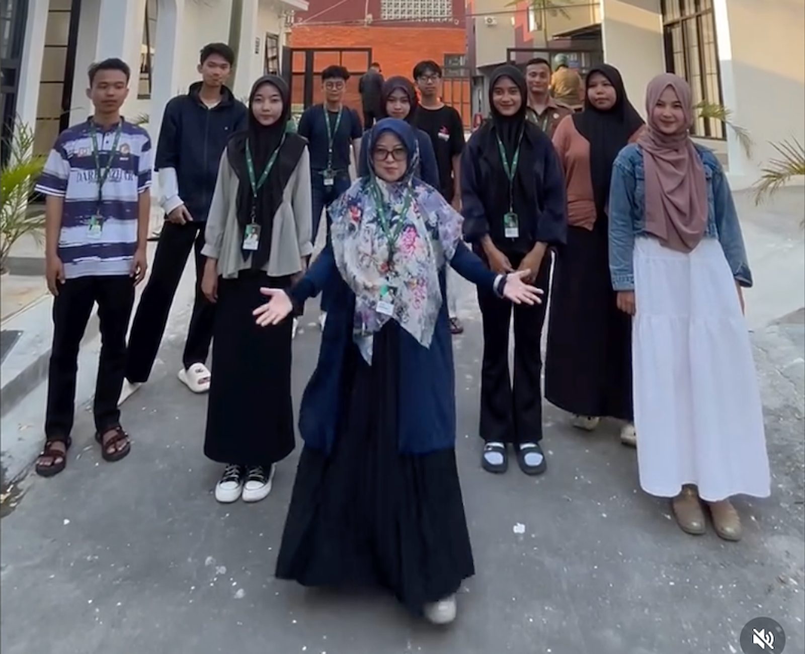 Tim Kyra Stay sebagai pengelola properti Rivere Kostaycation IPB